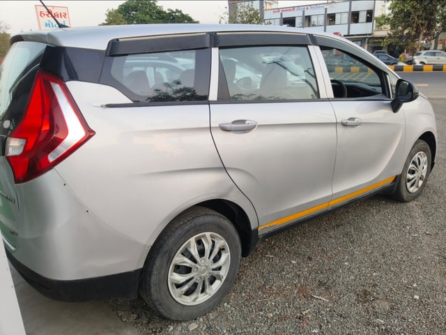 View Mahindra Marazzo Image 5 Used Mahindra Marazzo Image 5