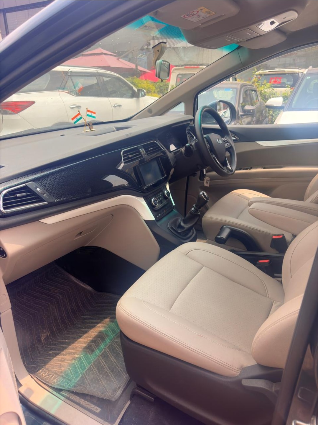 Used 2018 Mahindra Marazzo Used 2018 Mahindra Marazzo