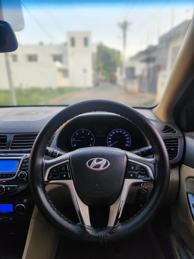View Hyundai Fluidic Verna Image 15 Used Hyundai Fluidic Verna Image 15