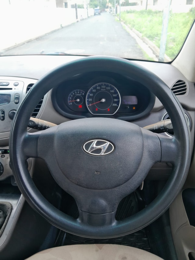 View Hyundai i10 Image 15 Used Hyundai i10 Image 15