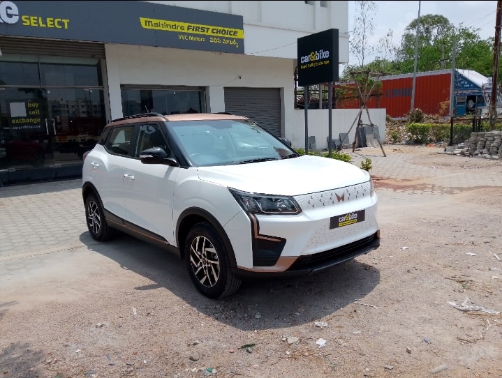 Used 2023 Mahindra XUV400 Used 2023 Mahindra XUV400