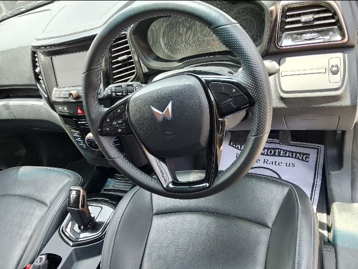 Used 2023 Mahindra XUV400 Used 2023 Mahindra XUV400
