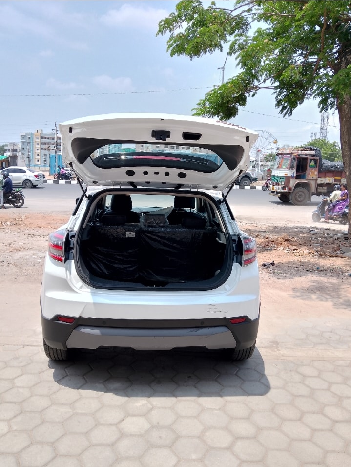 Used 2023 Mahindra XUV400 Used 2023 Mahindra XUV400