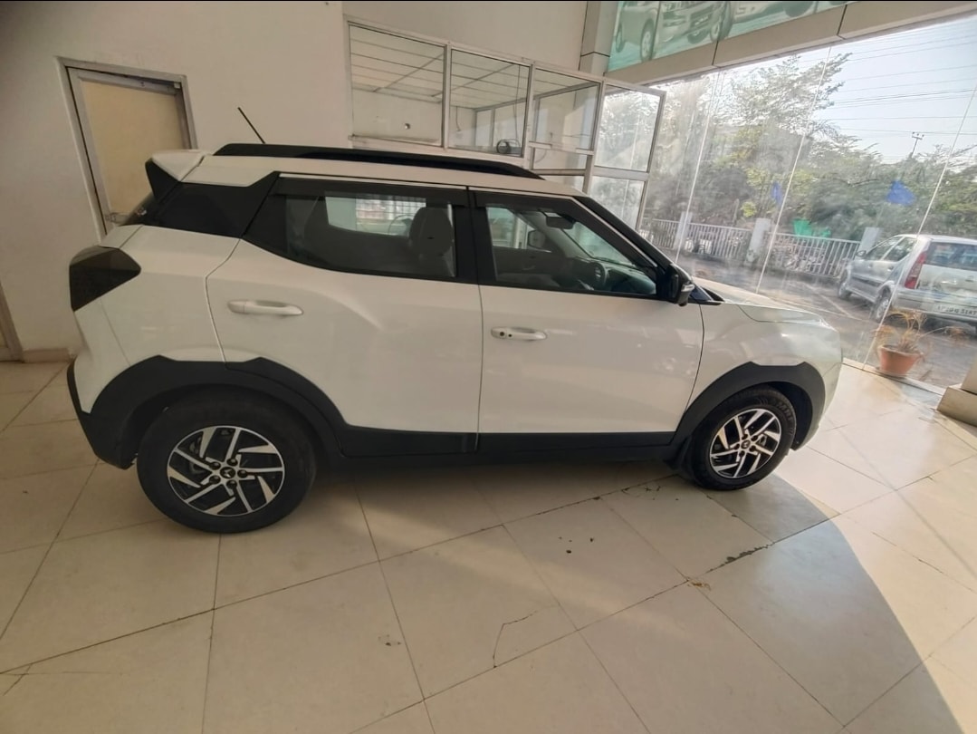 Used 2024 Mahindra XUV 3XO Used 2024 Mahindra XUV 3XO