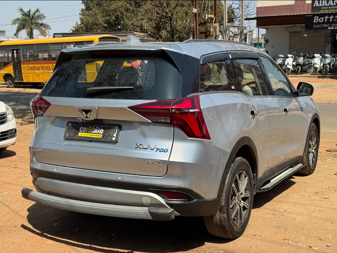 Used 2022 Mahindra XUV700 Used 2022 Mahindra XUV700