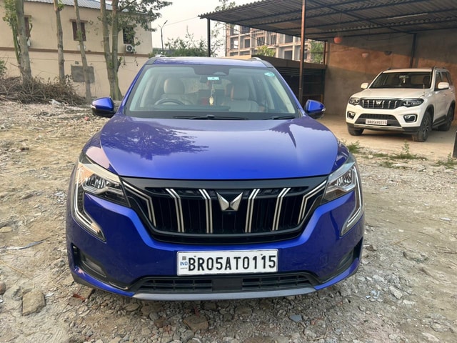 View Mahindra XUV700 Image 2 Used Mahindra XUV700 Image 2