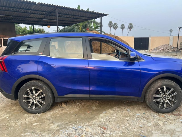 View Mahindra XUV700 Image 4 Used Mahindra XUV700 Image 4