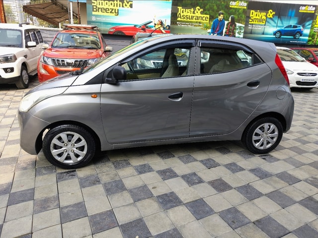 View Hyundai EON Image 4 Used Hyundai EON Image 4