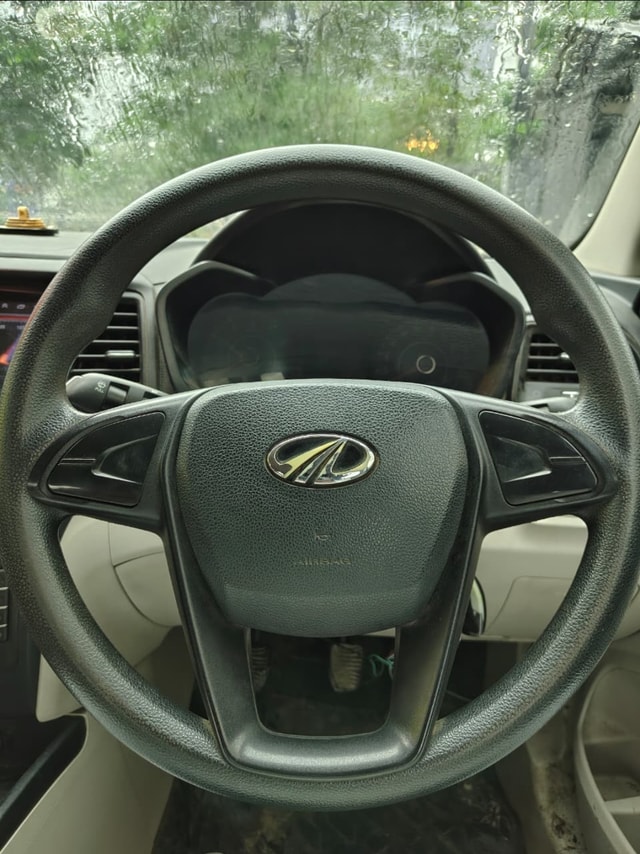 View Mahindra XUV300 Image 14 Used Mahindra XUV300 Image 14