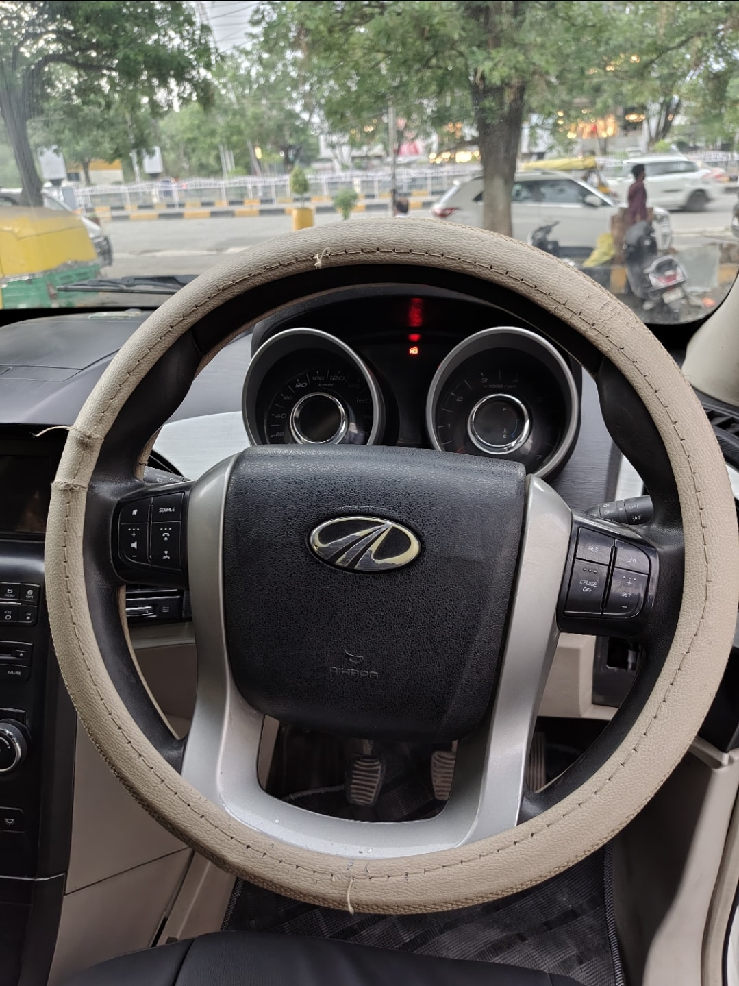 Used 2016 Mahindra XUV500 Used 2016 Mahindra XUV500
