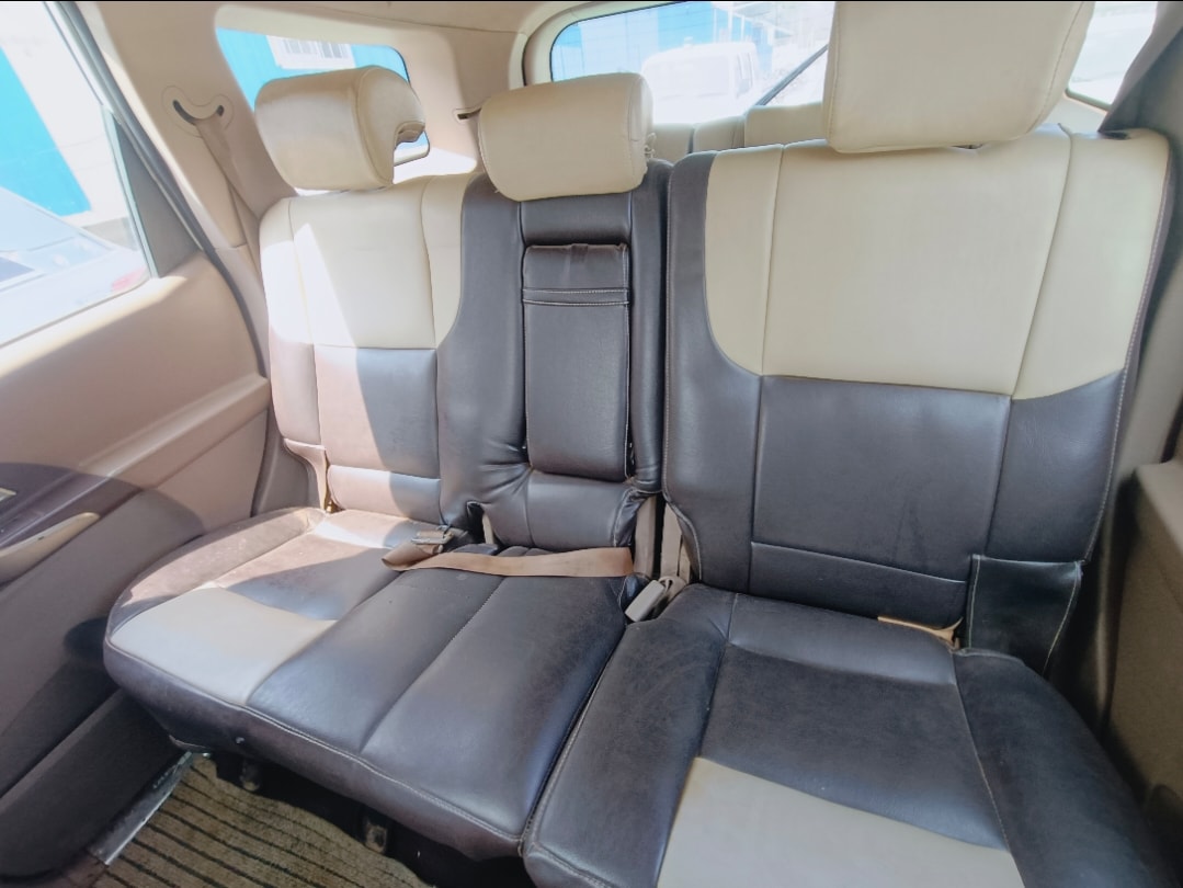 View 2013 Mahindra XUV500 W6 FWD Image 11 Used 2013 Mahindra XUV500 W6 FWD Image 11
