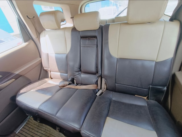 View Mahindra XUV500 Image 11 Used Mahindra XUV500 Image 11