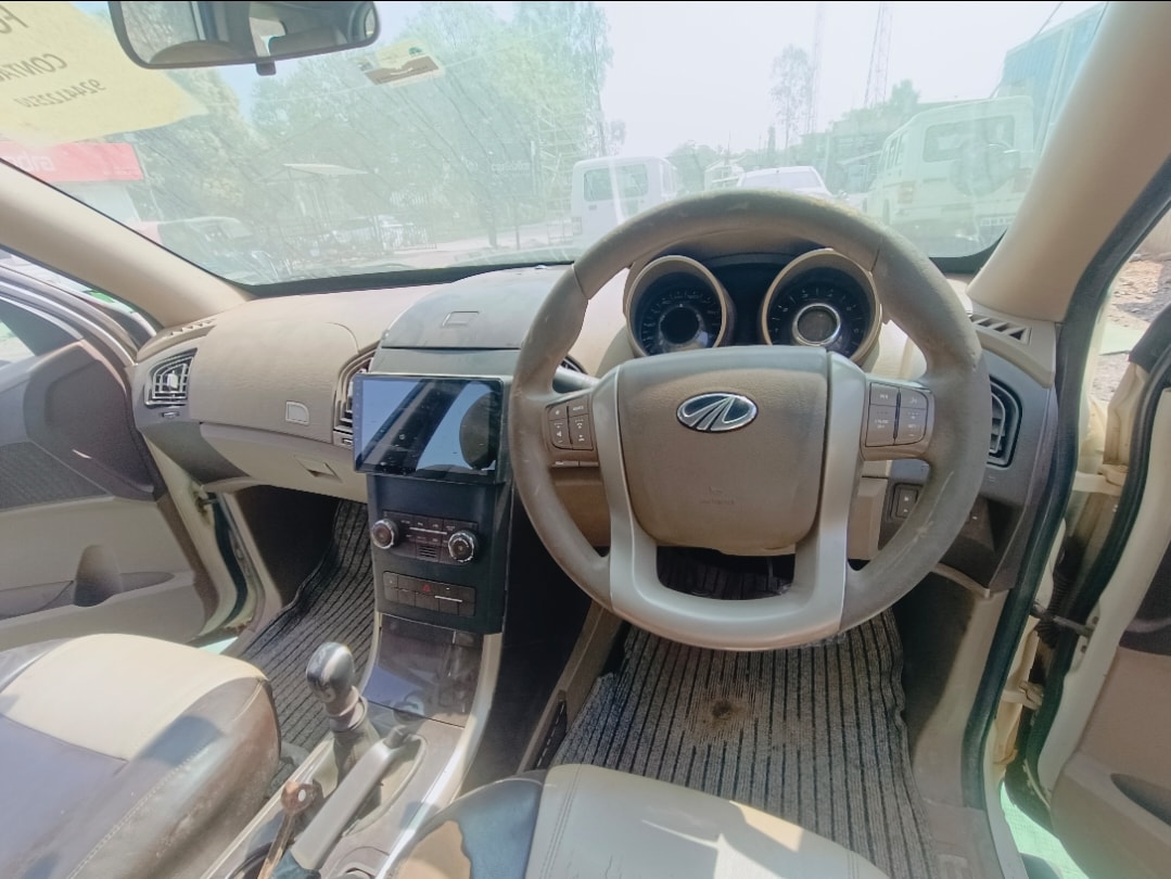 View 2013 Mahindra XUV500 W6 FWD Image 13 Used 2013 Mahindra XUV500 W6 FWD Image 13