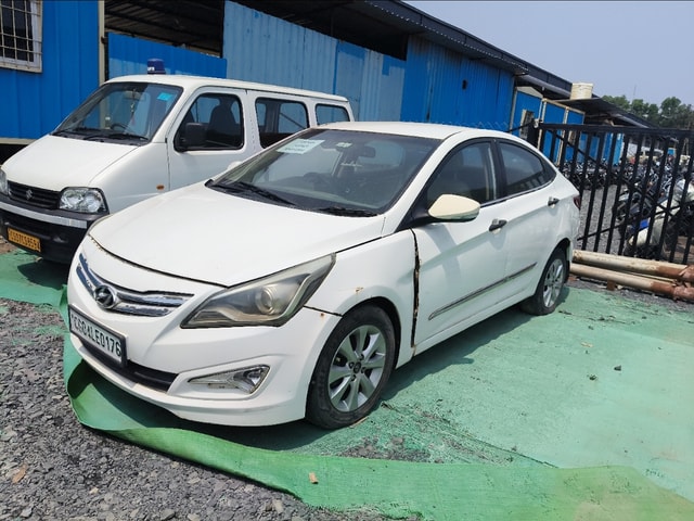 View Hyundai Fluidic Verna Image 1 Used Hyundai Fluidic Verna Image 1