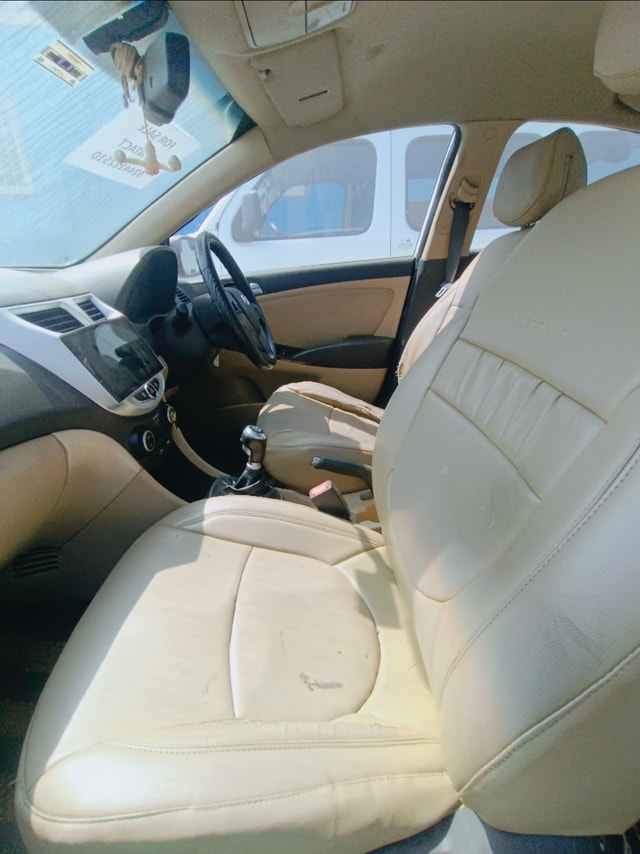 View Hyundai Fluidic Verna Image 15 Used Hyundai Fluidic Verna Image 15