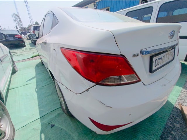 View Hyundai Fluidic Verna Image 6 Used Hyundai Fluidic Verna Image 6