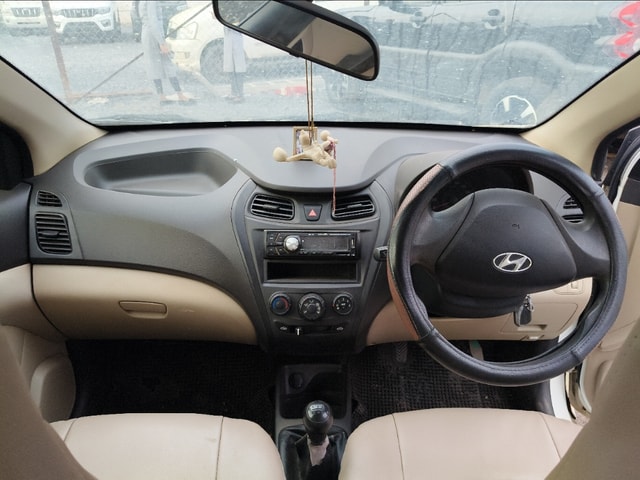 View Hyundai EON Image 12 Used Hyundai EON Image 12