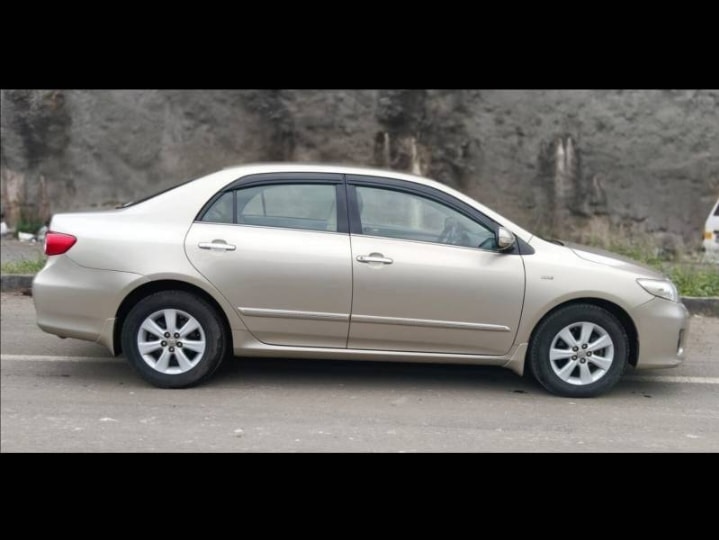 Used 2013 Toyota Corolla Altis Used 2013 Toyota Corolla Altis