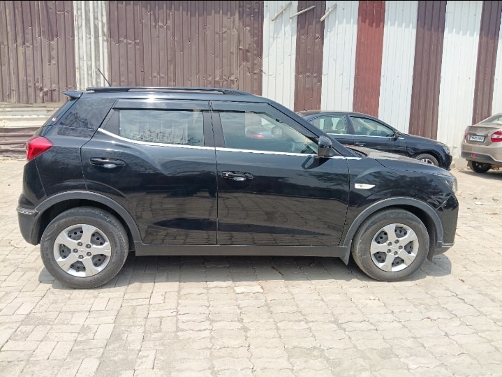 Used 2021 Mahindra XUV300 Used 2021 Mahindra XUV300