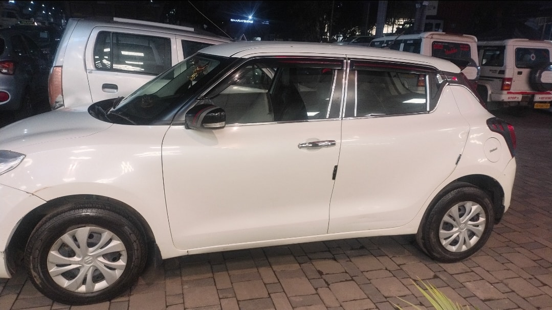View 2023 Maruti Suzuki Swift VXI BS IV Image 4 Used 2023 Maruti Suzuki Swift VXI BS IV Image 4