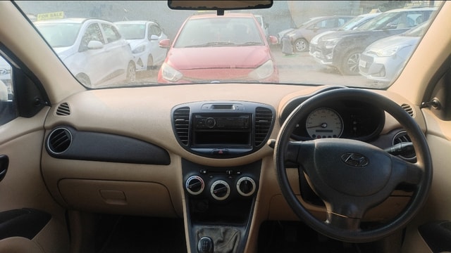 View Hyundai i10 Image 12 Used Hyundai i10 Image 12