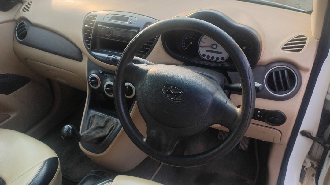 View 2008 Hyundai i10 1.2 Magna MT Image 13 Used 2008 Hyundai i10 1.2 Magna MT Image 13