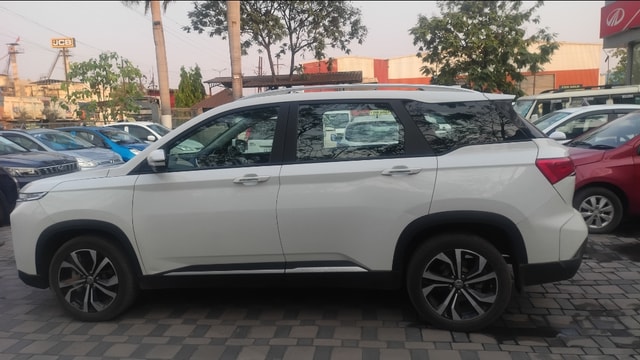 View MG Hector Plus Image 4 Used MG Hector Plus Image 4