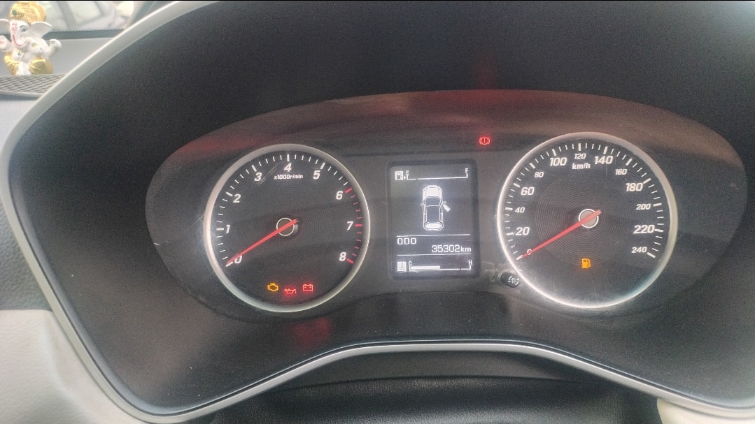 View 2024 MG Hector Plus Smart Pro 6 Seater Diesel Image 13 Used 2024 MG Hector Plus Smart Pro 6 Seater Diesel Image 13