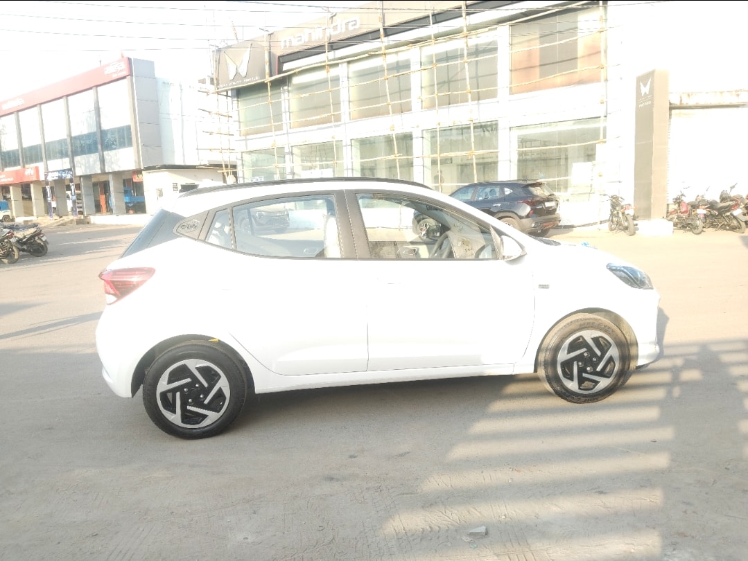 Used 2024 Hyundai Grand i10 Nios Used 2024 Hyundai Grand i10 Nios
