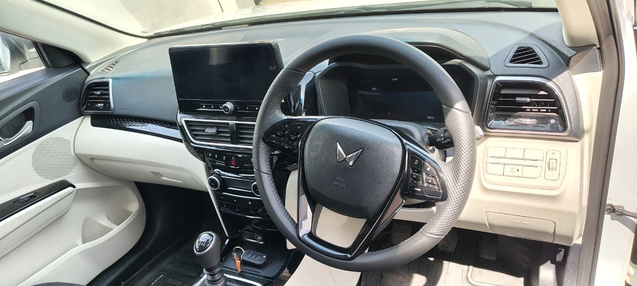 Used 2025 Mahindra XUV 3XO Used 2025 Mahindra XUV 3XO