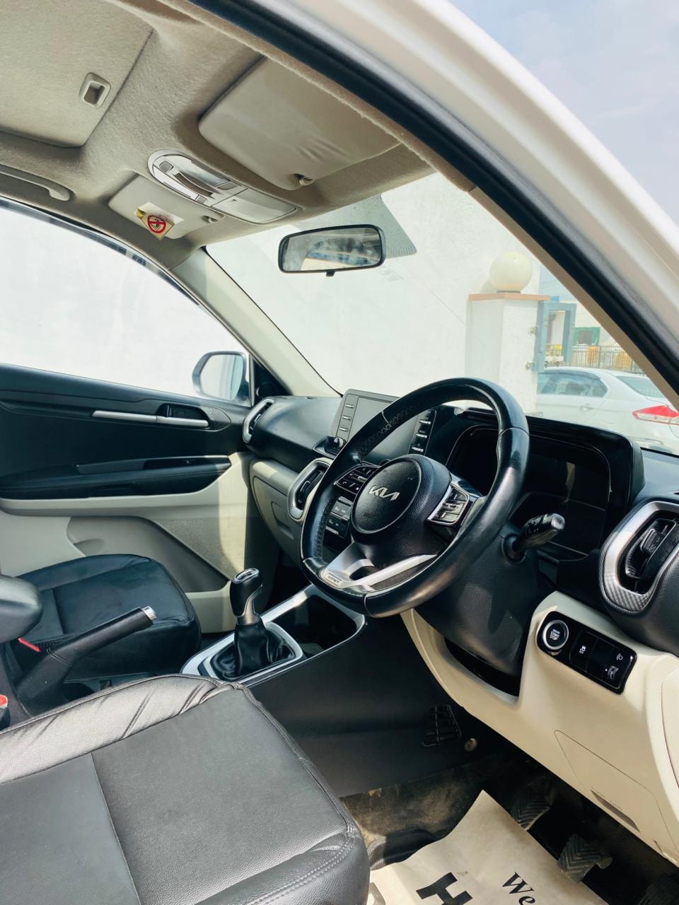 Used 2022 Kia Sonet Used 2022 Kia Sonet