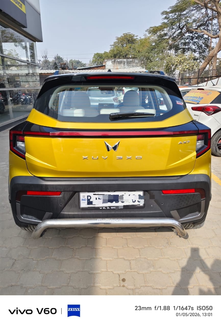Used 2024 Mahindra XUV 3XO Used 2024 Mahindra XUV 3XO