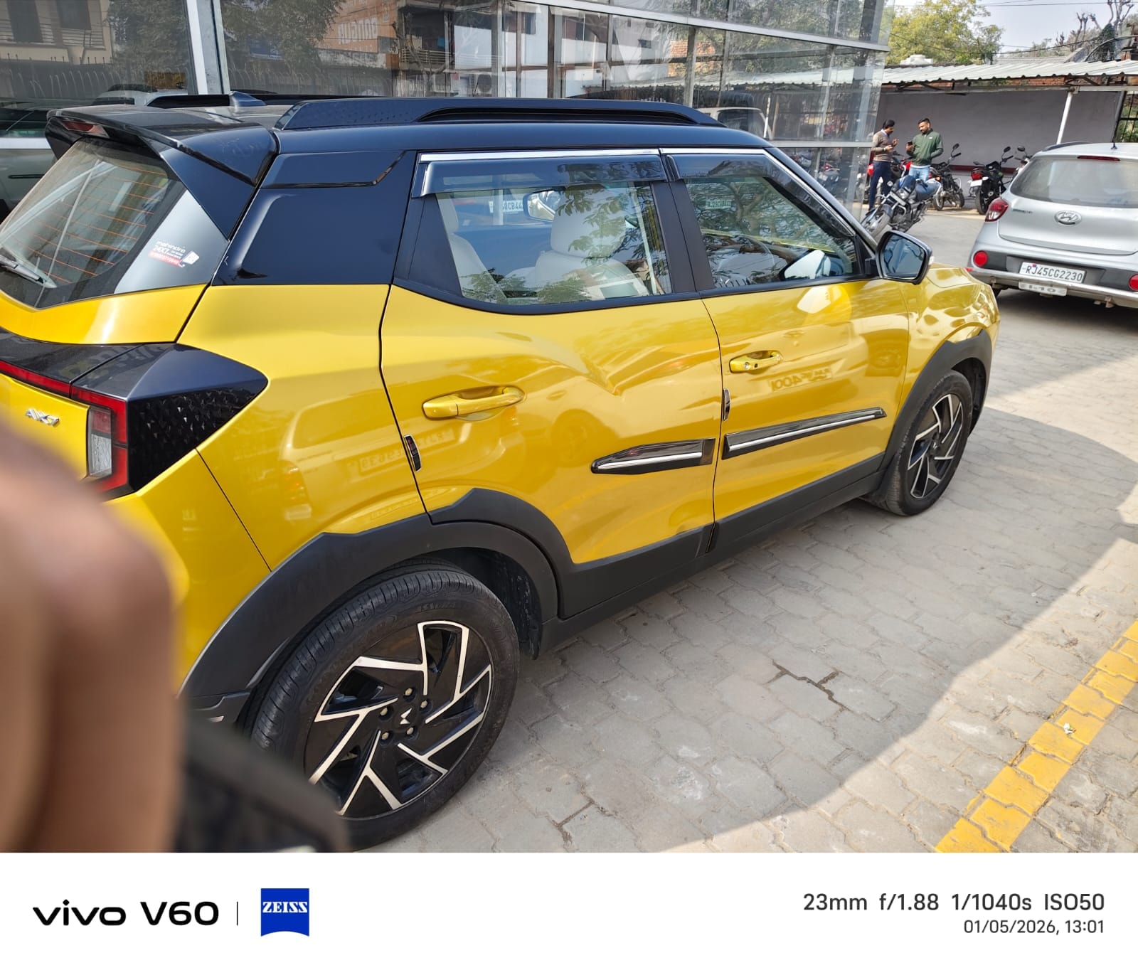Used 2024 Mahindra XUV 3XO Used 2024 Mahindra XUV 3XO