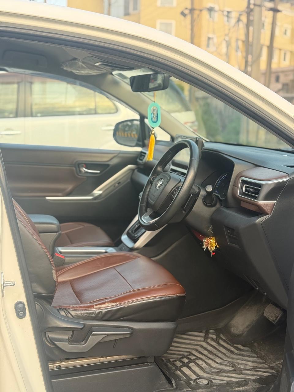 Used 2023 Toyota Innova Hycross Used 2023 Toyota Innova Hycross