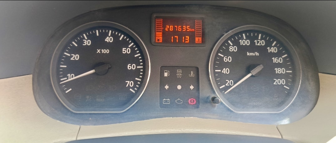 Used 2013 Nissan Terrano Used 2013 Nissan Terrano