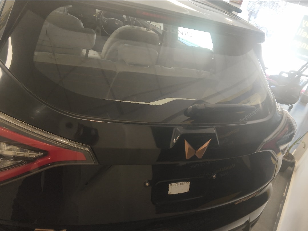 Used 2023 Mahindra XUV400 Used 2023 Mahindra XUV400