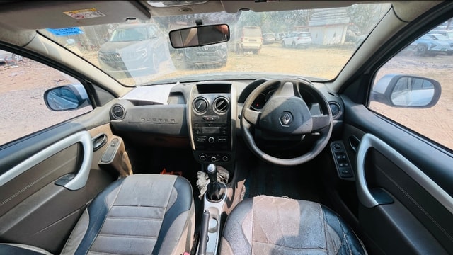 View Renault Duster Image 13 Used Renault Duster Image 13