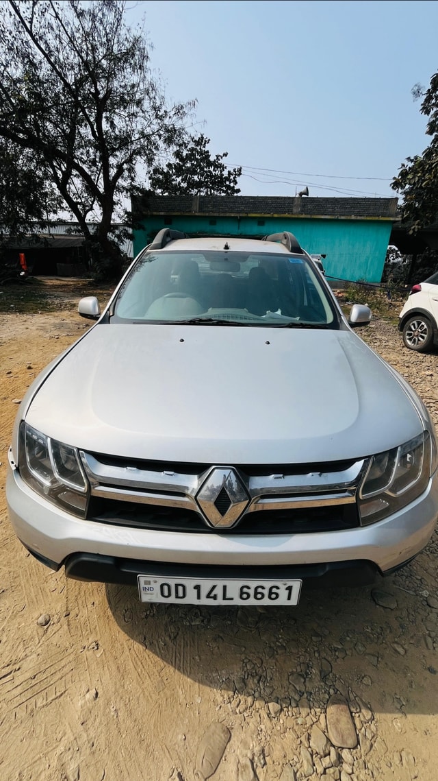 View Renault Duster Image 2 Used Renault Duster Image 2