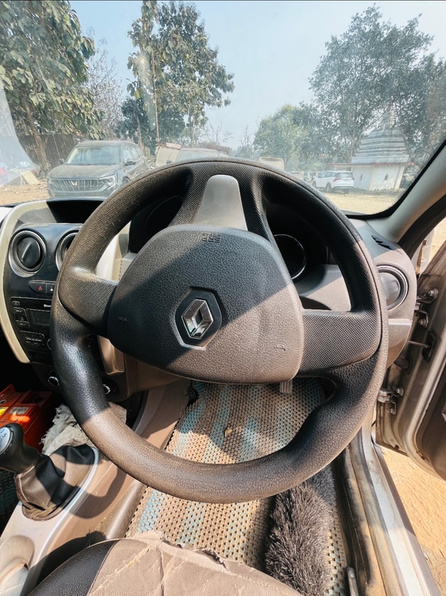 View Renault Duster Image 14 Used Renault Duster Image 14