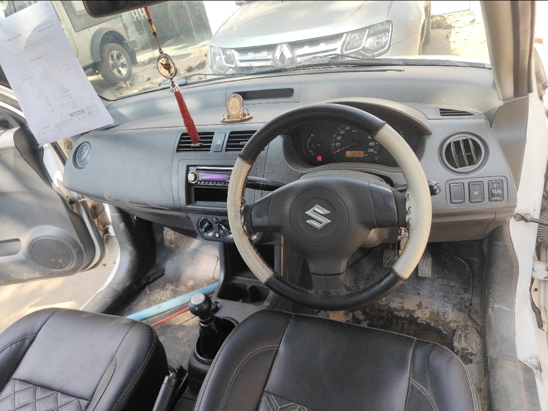 Used 2015 Maruti Suzuki Swift DZire Used 2015 Maruti Suzuki Swift DZire