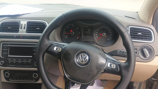 View Volkswagen Vento Image 15 Used Volkswagen Vento Image 15