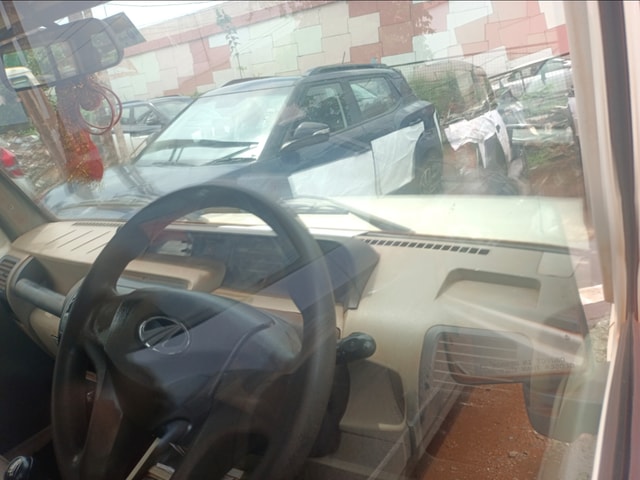 View Mahindra Bolero Image 14 Used Mahindra Bolero Image 14