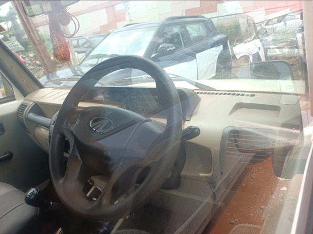View Mahindra Bolero Image 15 Used Mahindra Bolero Image 15