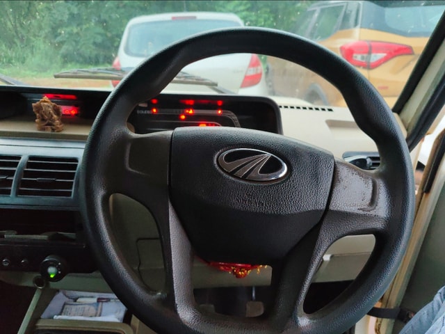 View Mahindra Bolero Image 15 Used Mahindra Bolero Image 15
