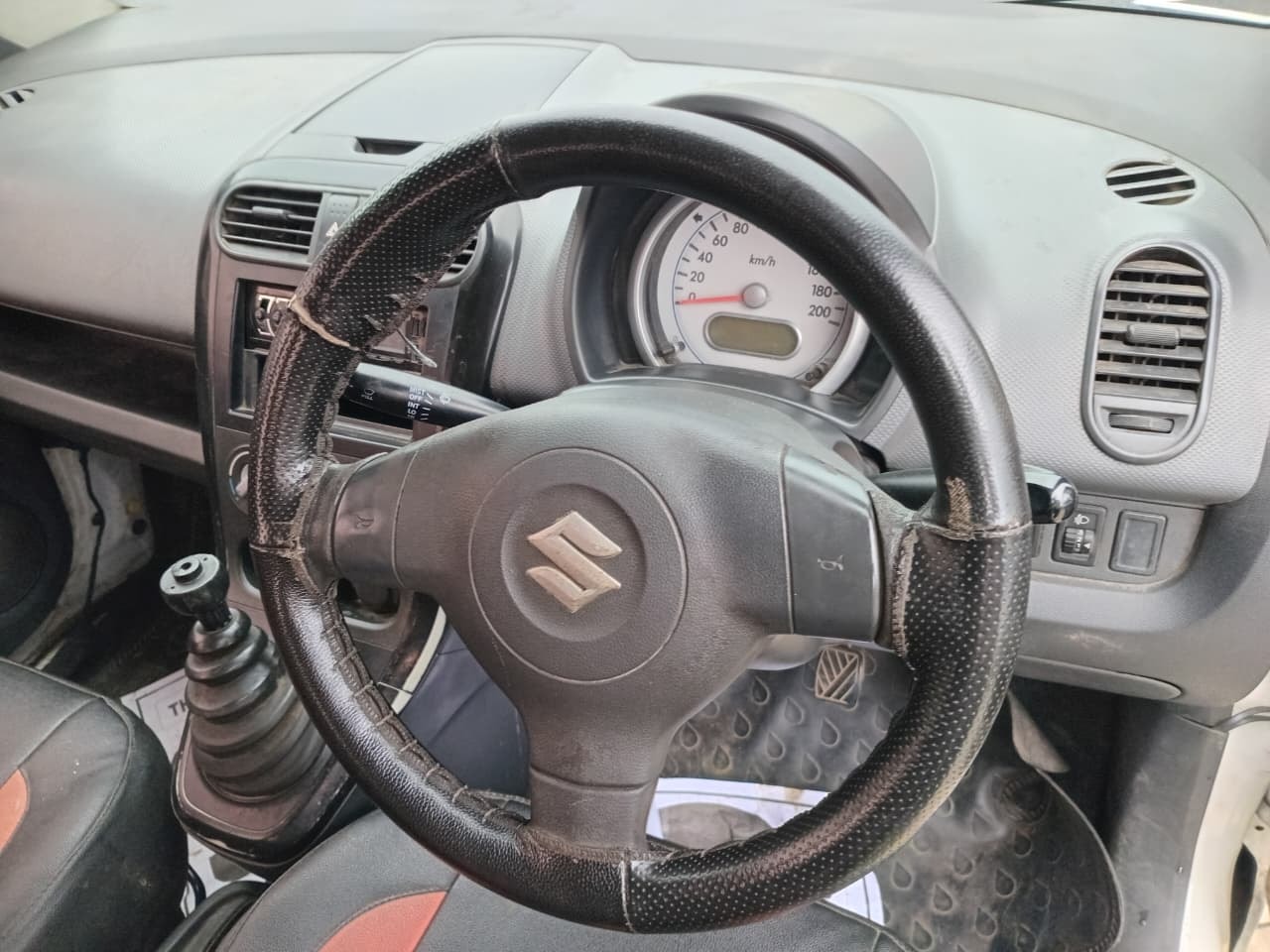 View 2016 Maruti Suzuki Ritz LDI Image 15 Used 2016 Maruti Suzuki Ritz LDI Image 15