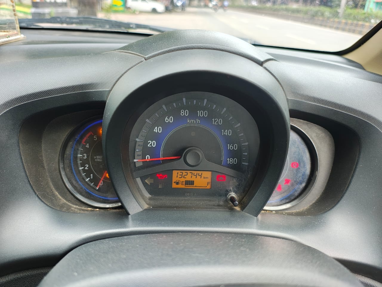 View 2014 Honda Mobilio V Diesel Image 1 Used 2014 Honda Mobilio V Diesel Image 1