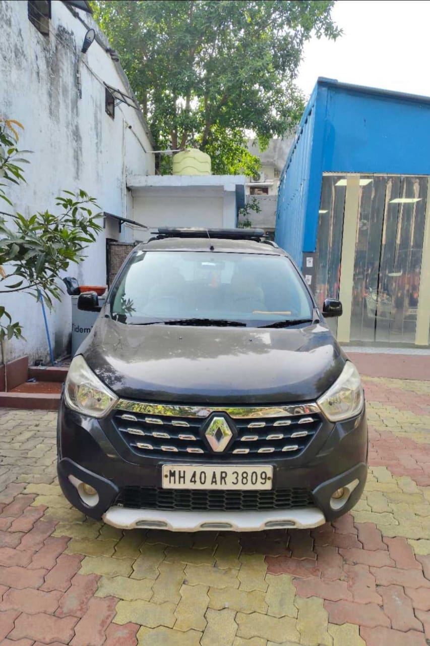 Used 2015 Renault Lodgy Used 2015 Renault Lodgy