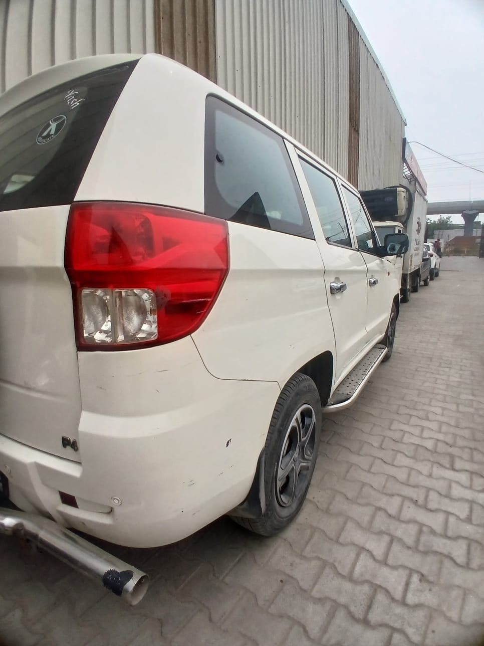 Used 2018 Mahindra TUV300 Used 2018 Mahindra TUV300