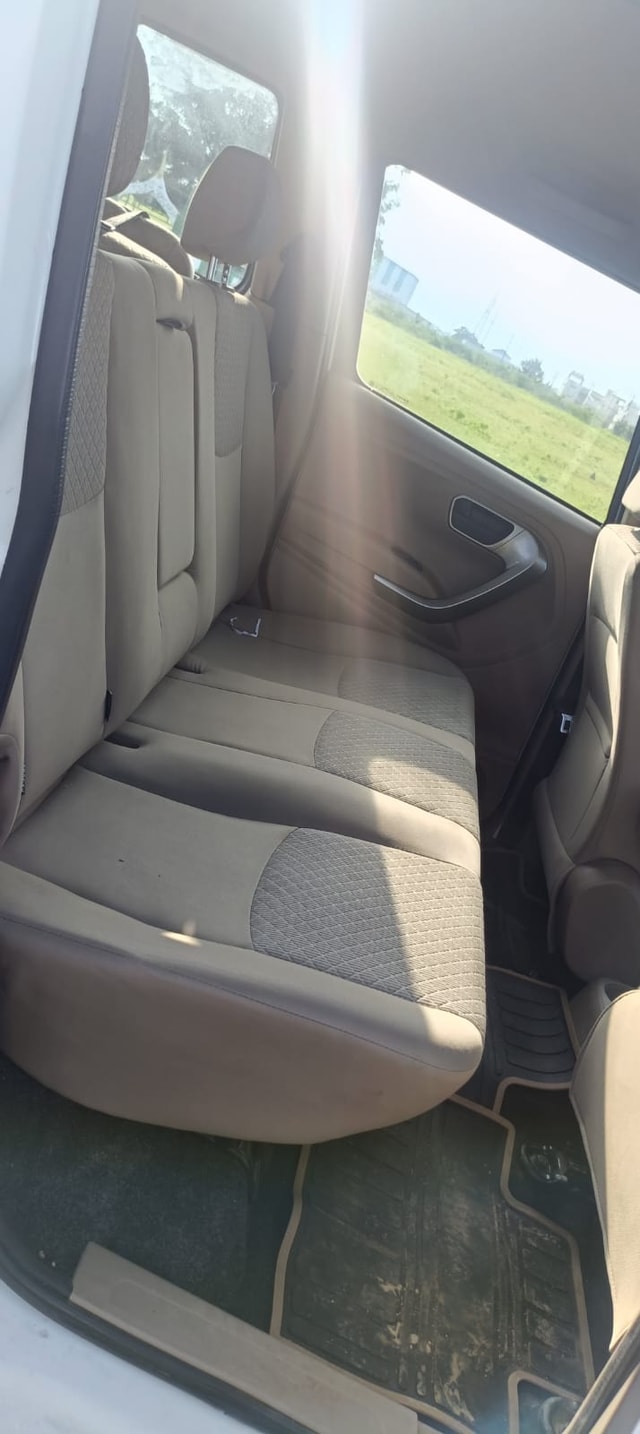 View Mahindra Bolero Neo Image 17 Used Mahindra Bolero Neo Image 17