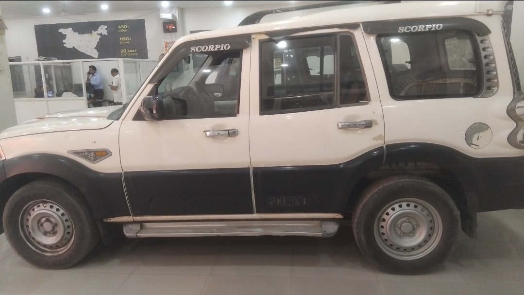 Used 2015 Mahindra Scorpio Used 2015 Mahindra Scorpio